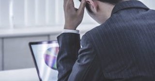 「AIを積極活用しろ」が現場を疲弊させる。営業の“武器”が増えるほど成果が出ない理由