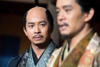 『豊臣兄弟！』“千利休”吉岡秀隆登場！ 意外な一言に“小一郎”仲野太賀＆視聴者ビックリ「斬新にも程がある」「かなり癖強」