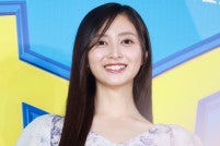乃木坂46井上和、花柄ワンピで『トイ・ストーリー５』レッドカーペットに登場美髪輝く