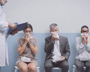 花粉症を本気で治す・防ぐには？病院での治療から、免疫バランスの整え方まで【医師監修】