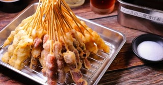 【嘘やろ、1本50円!?】驚愕の圧倒的コスパの屋台居酒屋に新名物が登場