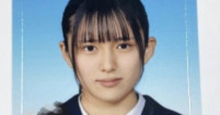 “中3写真”にネット騒然の19歳アイドル、水着投稿に「スタイル抜群」「可愛すぎる」と絶賛の声