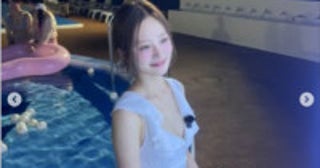 ミス東大の人気モデル、ナイトプールを満喫「透明感がスゴイ」「美しすぎる」