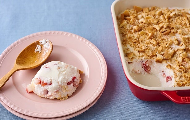 チーズ不使用、フルーツはいちご以外もOK！ 「逆さレアチーズケーキ風」