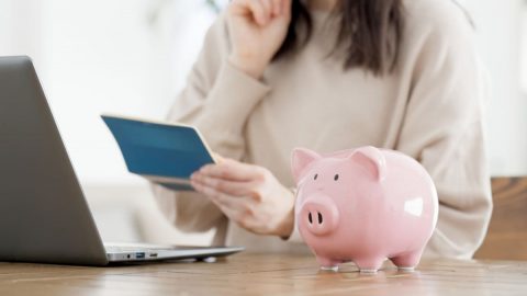 銀行に「300万円」を1年預けたら、利息が6000円でした…。金利が上がったと聞いたのに、こんなものなんですか？