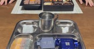 「嫁と僕のご飯の格差がすごい」罰ゲームにしか見えない“ディストピア飯”に衝撃！夫婦に直撃