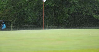 国内女子ゴルフは悪天候で2日目中止コース復旧のめど立たず、54ホール短縮へ