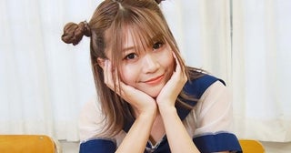 ガーターベルトが鼠径部を伝って…阿久津真央、真っ赤なランジェリーの美ボディに「情熱的」の声