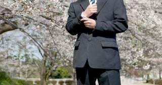 息子は「初任給25万円」で“平均より高い”と思っていたら、今は「大卒平均26万円」と聞きビックリ！ 世の中の新卒はそんなにもらってるんですか？ 就活生の「理想の初任給」も確認
