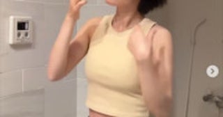 “奇跡の44歳”山川恵里佳、タンクトップのトレーニングウェア姿を披露抜群スタイルにネット衝撃2児の母