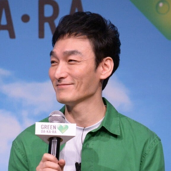 今では定番のあの暑さ対策グッズ、稲垣吾郎さんはなんと20年前から使っていた！ 草なぎ剛さん「今思えば先駆者だった」