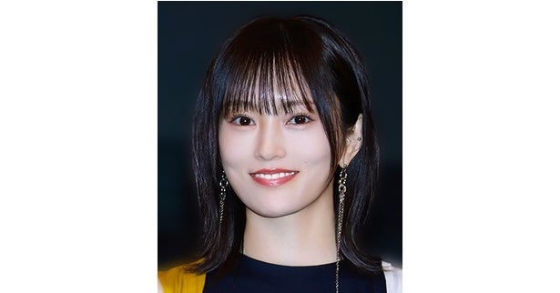 ステージ衣装で“もぐもぐ”…山本彩、楽屋でほのぼの自然体で食事姿に「もぐもぐしてるのかわいい」の声