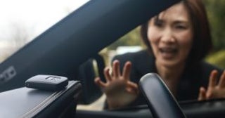 「一方通行の細い道」を逆走する中年女性…根拠不明の主張を繰り返した結果、“怒号”を浴びて道を空けるまで