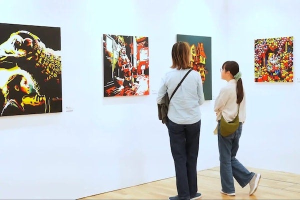 オーガイホールディングスの長縄拓哉氏がパリの国際現代アートフェアに作品を出展！
