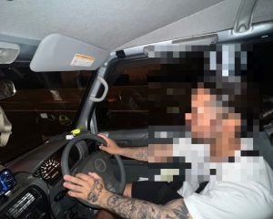 月収60万円なのに軽バンでの“車上生活”を続ける28歳Amazon配達員「いつかは地に足をつけた生活をしたい」 - Ameba News  [アメーバニュース]