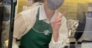 “可愛すぎる”元スタバ店員、ハワイでノースリーブ美スタイルにネット衝撃グラビアも話題の22歳