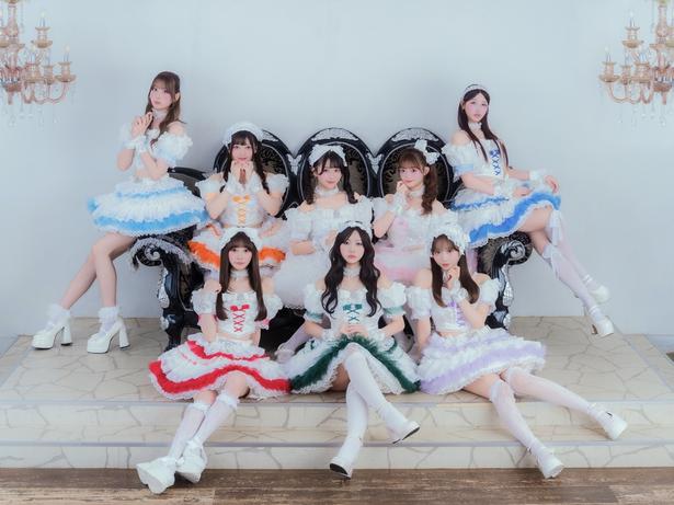 LIE LILIE、超満員の初ワンマンで新メンバー加入をサプライズ発表、ハプニングも笑顔に変えた熱狂の夜