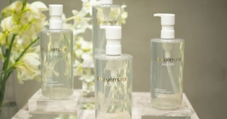 水光透明肌へと導く。シュウ ウエムラから新クレンジングオイルが登場！新作メイクアッププライマーも発売