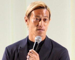 「ネタにするな」本田圭佑の“移民投稿”に批判殺到。社会問題に首を突っ込むたびに火に油を注いできたワケ