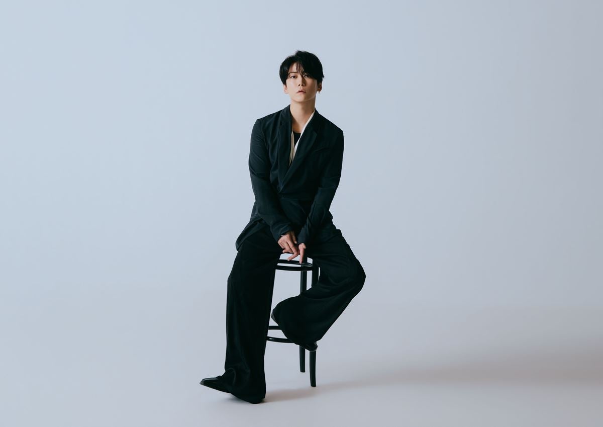 亀梨和也、1stアルバム『WAVE』配信開始リード曲MVで初の水中撮影に挑戦