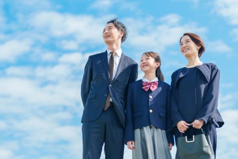 私立高校の無償化が始まった今、子どもの教育費はどれくらい準備すべきでしょうか？ 公立と私立で総額はいくら違うのでしょうか？