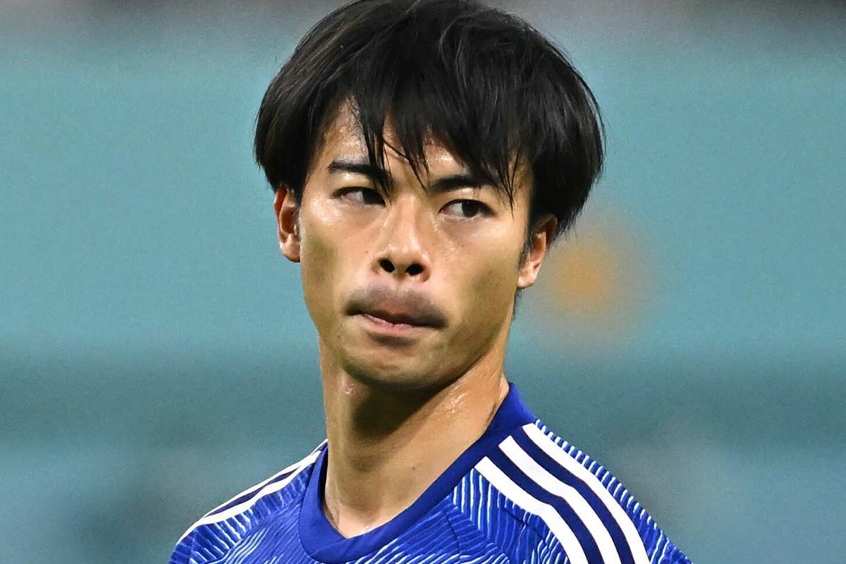 三笘薫は青ざめてボーッと立っていた…目撃者が語る人身事故後の“放心状態”