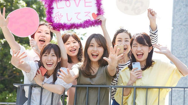 "サナ活"の盛り上がりに党費収入が拡大!?政治の世界の「推し活」にみる個人崇拝への危惧