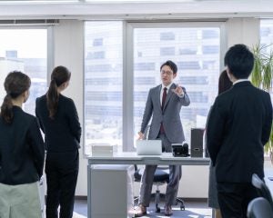 「ムダな経費4億円！」のヤバさを社員にわからせる言い方とは…ひろゆきの仕事で使える“ズルい”言いまわし