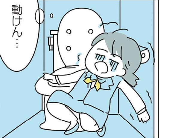 日に日に増える出勤前の飲酒量。ついにある日、会社のトイレで失神!?／人生が一度めちゃめちゃになったアルコール依存症OLの話（5）