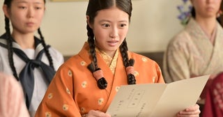＜明日のあんぱん＞合格に向けて猛勉強をする今田美桜“のぶ”、北村匠海“嵩”に勉強を教わることに