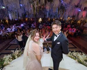 11歳下のタイ人女性と国際結婚した日本人男性が、現地で居酒屋を経営するまで「外までお客さんを見送りに出ると、彼女がいて…」
