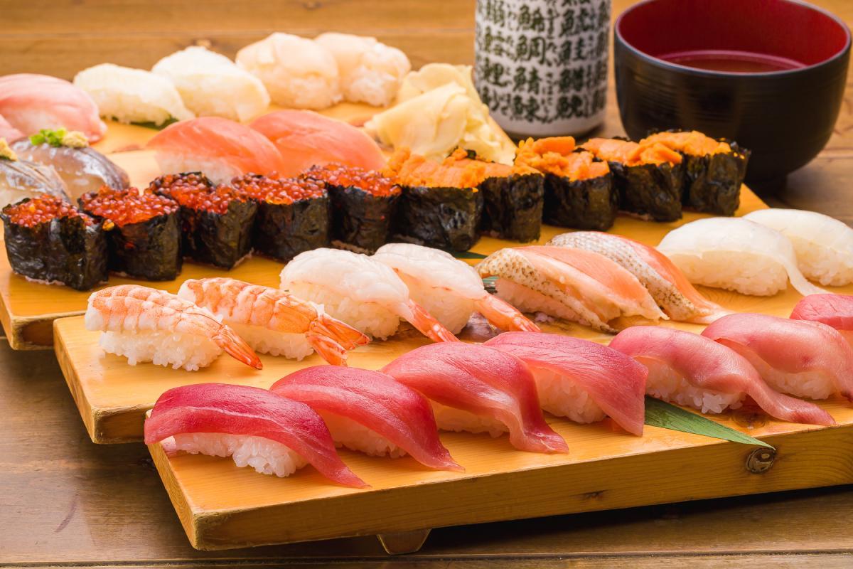 大とろ・いくら・ウニなどの高級寿司食べ放題が3900円！「FUJIYAMA TOKYO」の秋葉原本店・新宿東口店が10月限定で開催中。