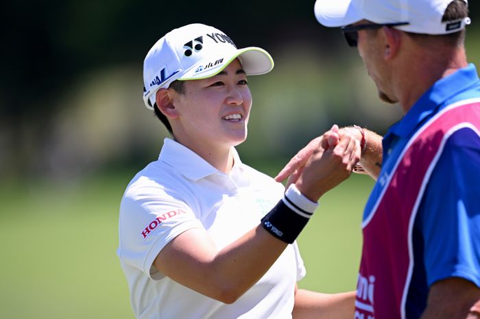 岩井明愛がメジャー単独首位発進西郷真央3位、原英莉花8位、渋野日向子20位