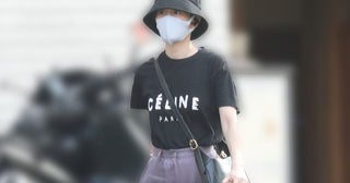 「ずり落ちそう」元国民的アイドル大胆“背中ぱっくり”ドレス姿に驚きの声…“スケスケ”写真集大ヒットで新境地へ