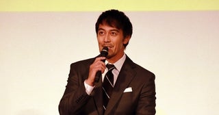 阿部寛＆ヒコロヒー、身長差がスゴイ凸凹ツーショットに「素敵」「この先が気なる」の声＜キャスター＞