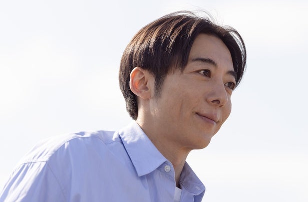 高橋一生“英人”、中村アン“更紗”が芸術家として世間から注目を浴びるよう画策する＜リボーン ～最後のヒーロー～＞