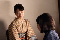 明日の『風、薫る』“りん”見上愛、立ちくらみを起こした“直美”上坂樹里を心配