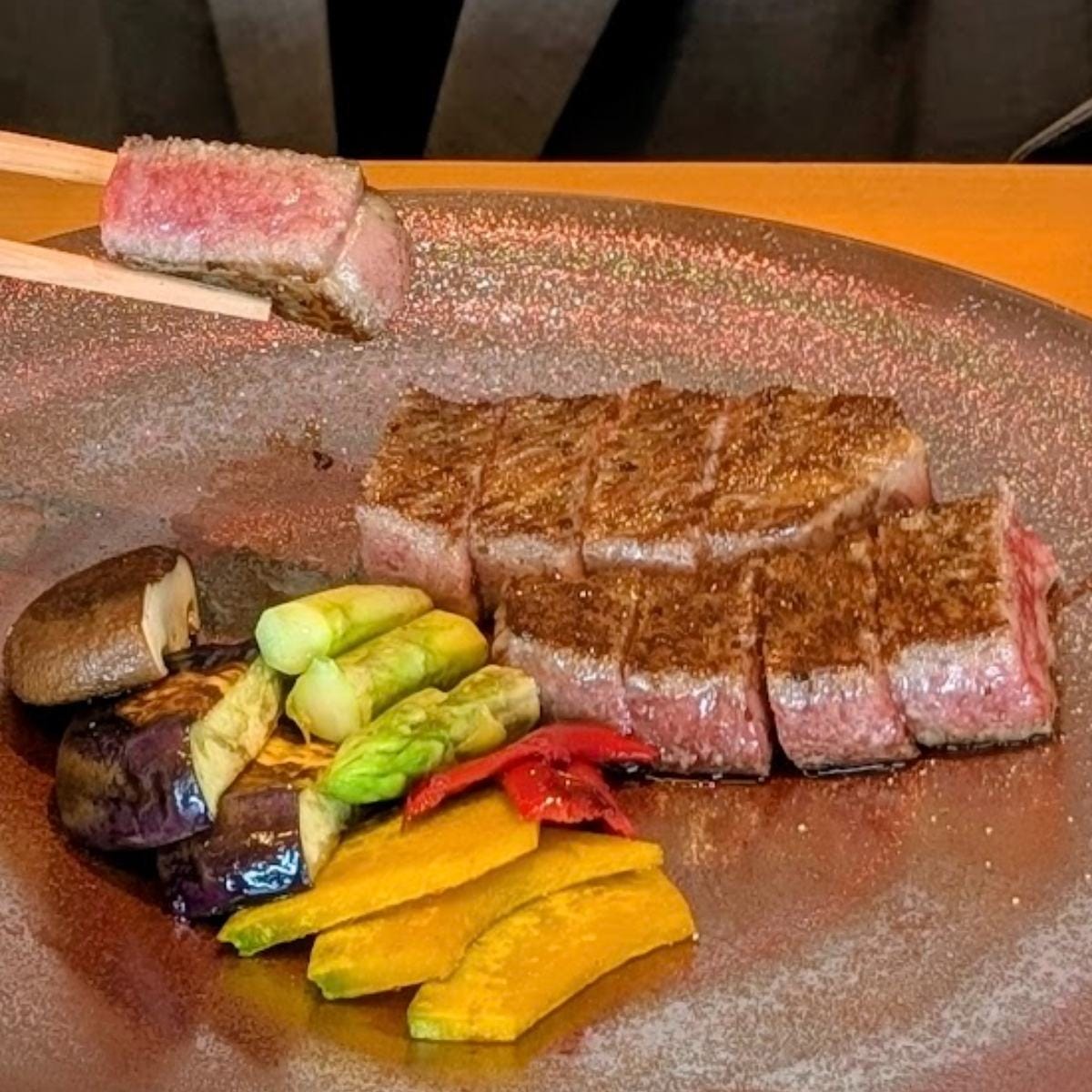 家族の誕生日や結婚記念日のお祝いに。ザ・プリンスギャラリー 東京紀尾井町の鉄板焼きランチコースを編集部が体験