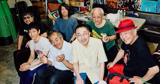 ソールドアウトで超満員の熱気！ 吾妻光良トリオ+1×台風クラブ『PLAY VOL.170』レポート