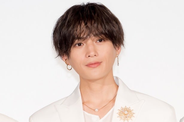 八木勇征“先生”＆安斉星来“アシスタント”、わちゃわちゃ“ヘアサロンごっこ”に「かわいい」と反響＜LOVED ONE＞