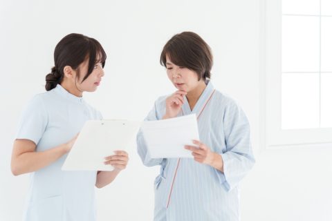 会社の健診で引っかかりました…再検査費用は保険適用されますか？適用されないケースもありますか？