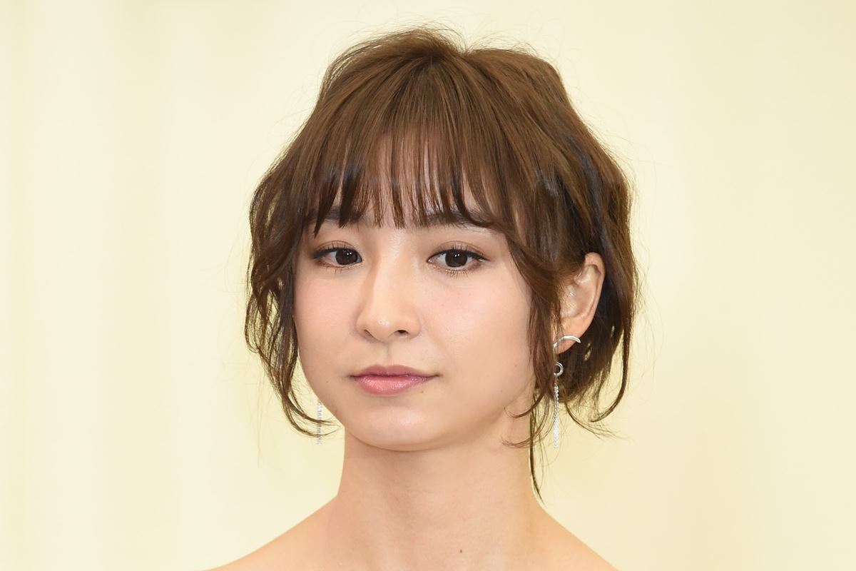 「元神セブンが落ちたもんだ…」篠田麻里子“不倫疑惑“を朝倉未来のYouTubeでネタ化…「図太くて羨ましい」と冷ややかな声