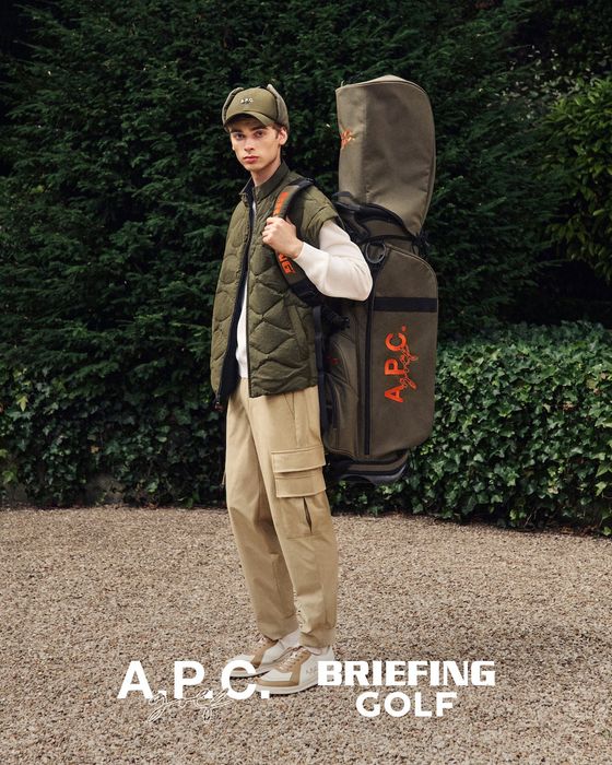 「A.P.C. GOLF」と「ブリーフィング ゴルフ」がコラボ！ “一生モノのキャディバッグ”ってこれでしょ！