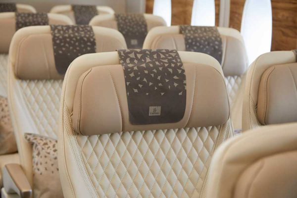 エミレーツ航空、プレエコ投入拡大高密度2クラス制A380を改修