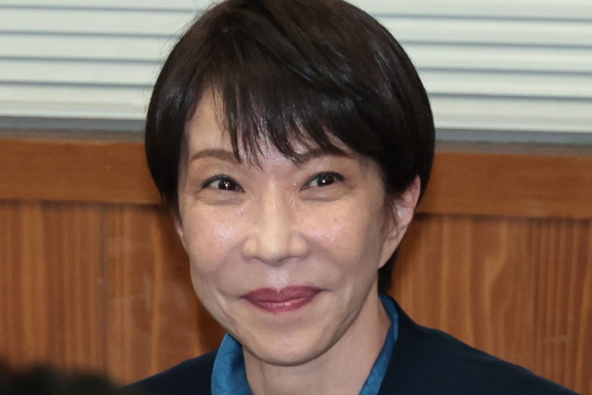 「高市さん、少し痩せたね」高市首相服装も“パンツスタイル”に、党内で囁かれる健康問題…野党抵抗に加え党内の反発も表面化