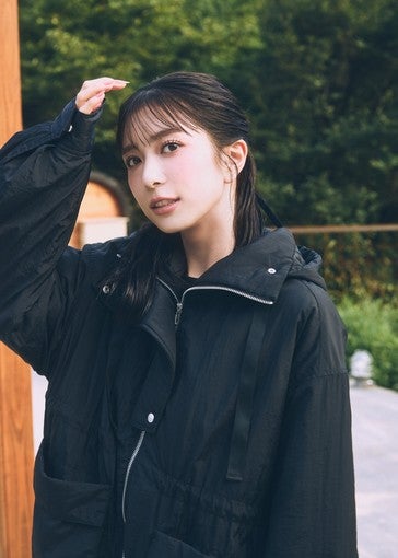 井上玲音（Juice=Juice）が憧れていたブランドのシーズンモデル撮影現場に密着！【インタビュー／チェキプレ】