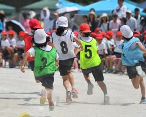 「当日は朝5時出勤。前日ですでにヘトヘト」学校の先生が運動会で直面する“知られざる苦労”