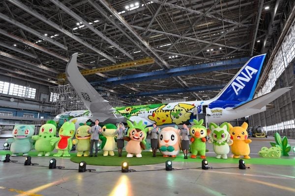 ANA、787-9特別機「ポケモンジェット緑」公開ピカチュウら“ポケダンス”で華添える【写真30枚】