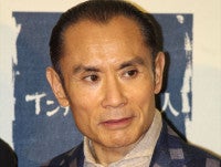 オシャレすぎる71歳・片岡鶴太郎、気品あふれるタキシードスタイルに反響「かっこいい」