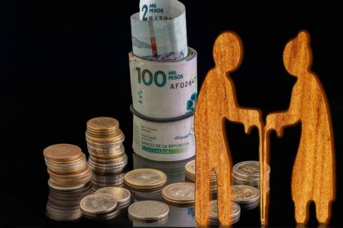 年金で支払ったお金はいくら戻る？何歳まで生きれば元が取れるのか知りたいです。